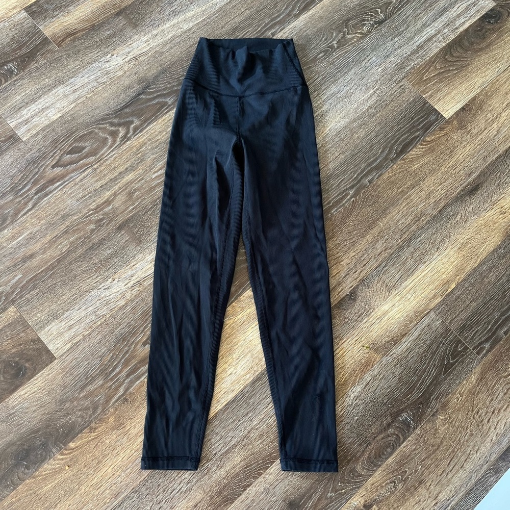 Offline by Arie Black Leggings